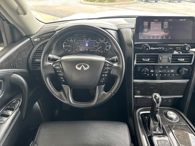Infiniti QX80 LUXE AWD 2024