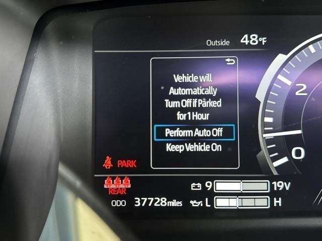 Toyota Tundra 4WD Platinum CrewMax 5.5' Bed (Natl) 2024