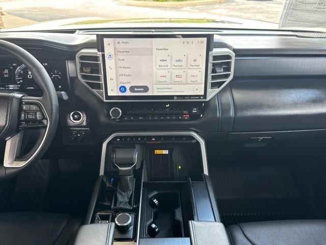 Toyota Tundra 4WD Platinum CrewMax 5.5' Bed (Natl) 2024