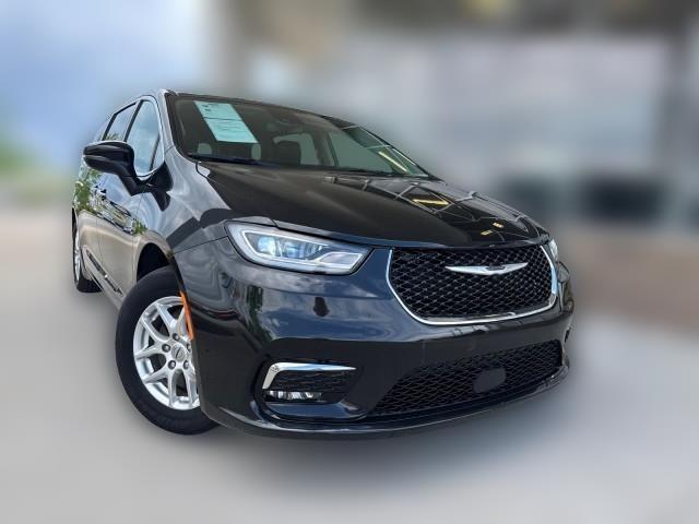 2023 Chrysler Pacifica Touring L FWD