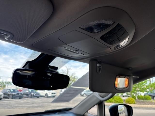 Chrysler Pacifica Touring L FWD 2023