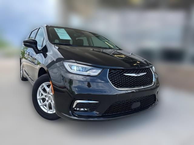 2023 Chrysler Pacifica Touring L FWD