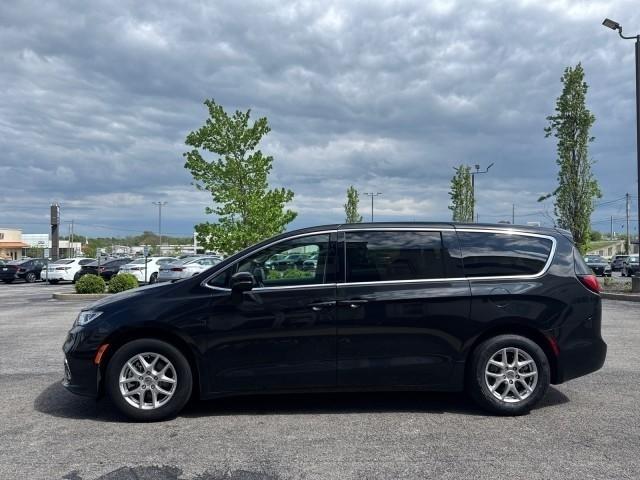 Chrysler Pacifica Touring L FWD 2023