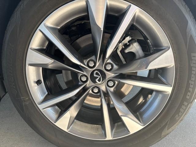 Infiniti QX60 LUXE AWD 2023