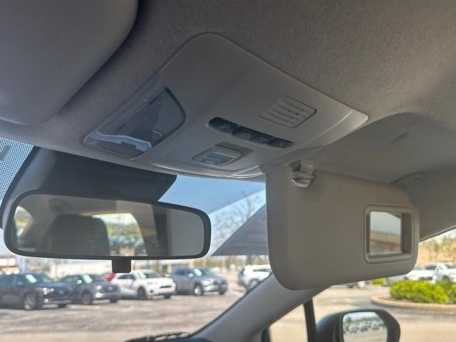 Toyota Corolla L CVT (Natl) 2022