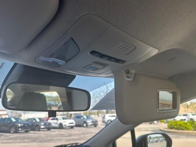 Toyota Corolla L CVT (Natl) 2022