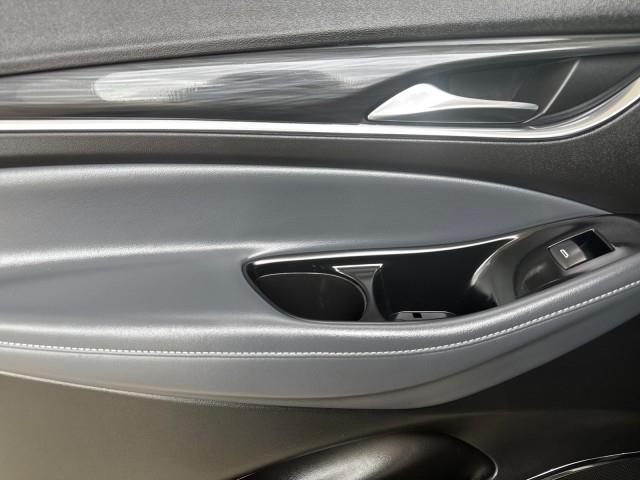 Buick Enclave AWD 4dr Premium 2024