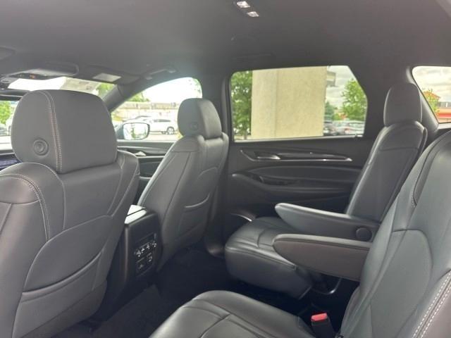 Buick Enclave AWD 4dr Premium 2024