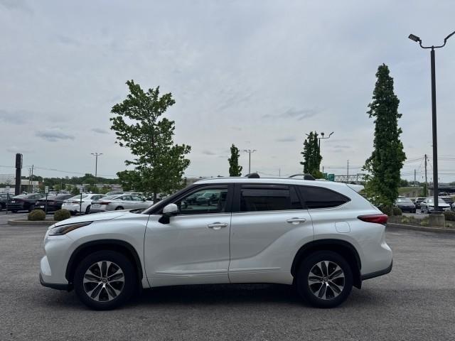 Toyota Highlander Platinum AWD (Natl) 2023
