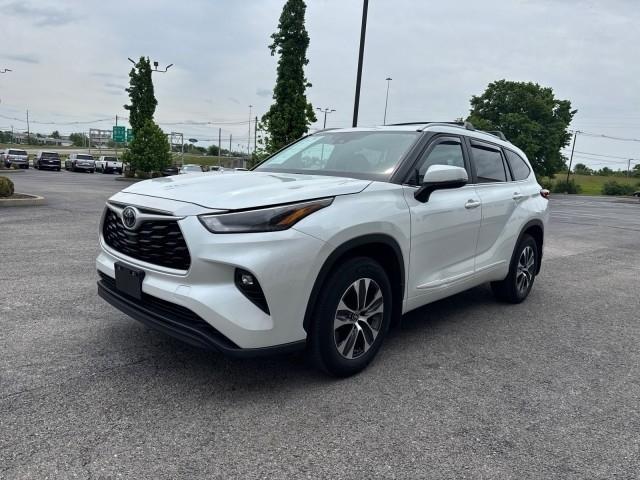 Toyota Highlander Platinum AWD (Natl) 2023