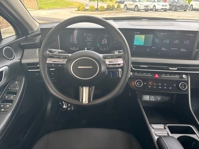 Hyundai Sonata SEL FWD 2025
