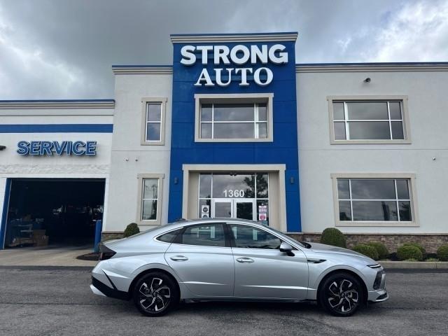 Hyundai Sonata SEL FWD 2025