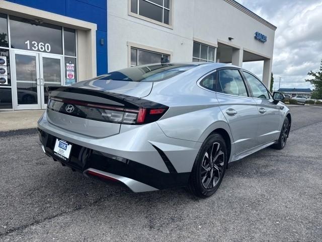 Hyundai Sonata SEL FWD 2025