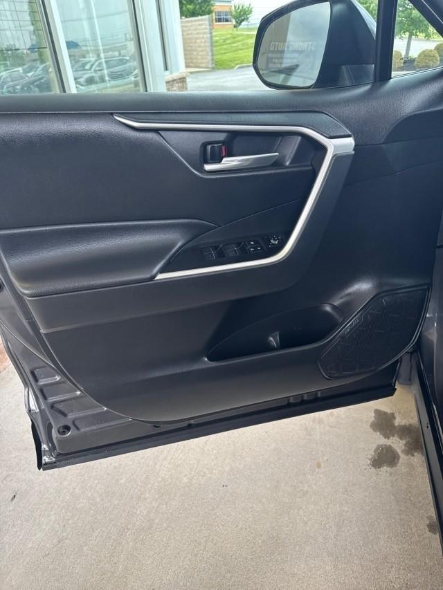 Toyota RAV4 XLE FWD (Natl) 2024