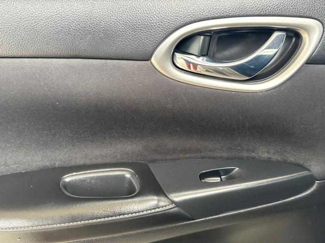 Nissan Sentra 4dr Sdn I4 CVT SV 2016
