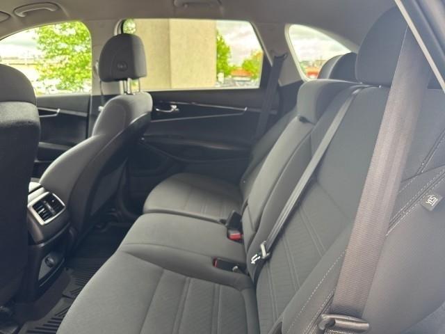 Kia Sorento L FWD 2017