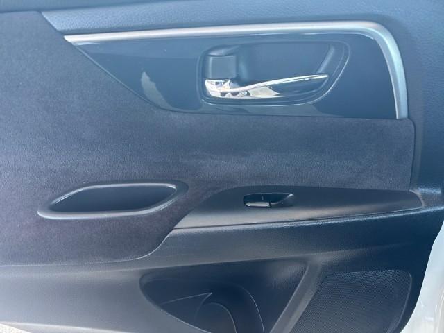 Nissan Altima 4dr Sdn I4 2.5 SV 2013