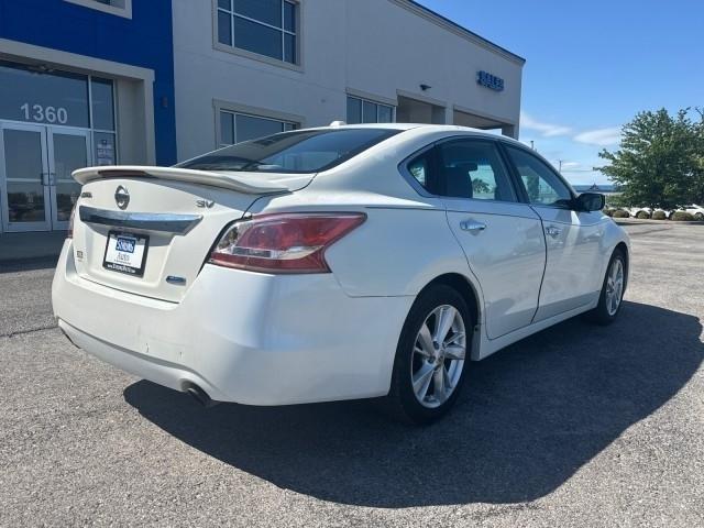 Nissan Altima 4dr Sdn I4 2.5 SV 2013