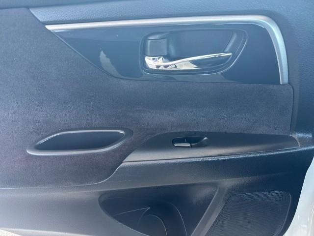 Nissan Altima 4dr Sdn I4 2.5 SV 2013