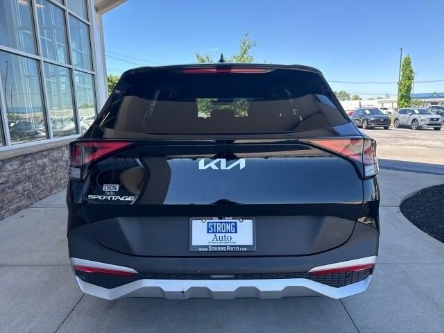 Kia Sportage LX FWD 2025