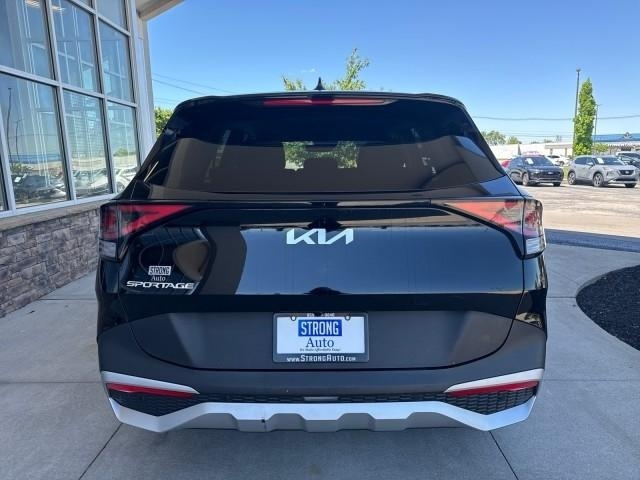 Kia Sportage LX FWD 2025
