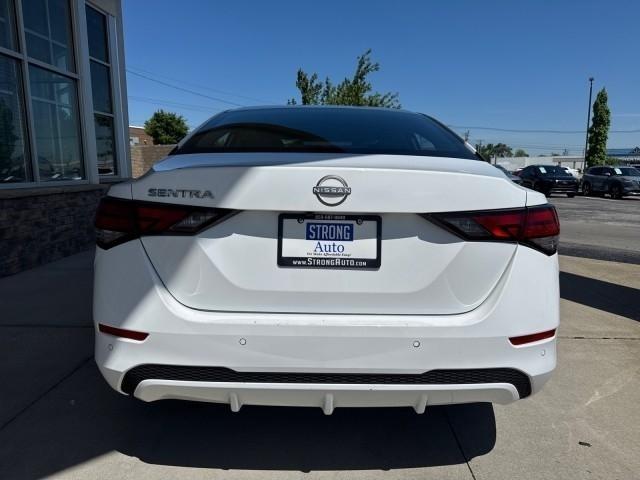 Nissan Sentra S CVT 2024