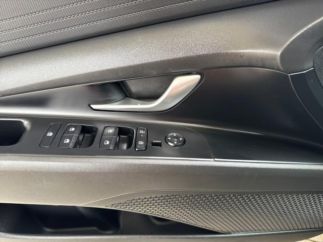 Hyundai Elantra SE IVT 2024