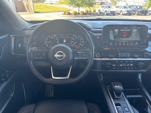 Nissan Pathfinder SL 4WD 2023