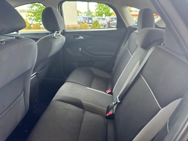 Ford Focus 5dr HB SE 2013