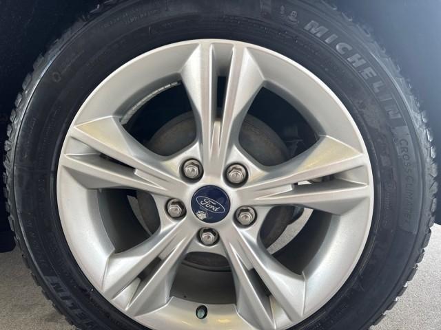 Ford Focus 5dr HB SE 2013