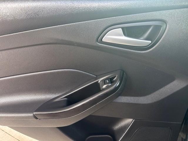 Ford Focus 5dr HB SE 2013