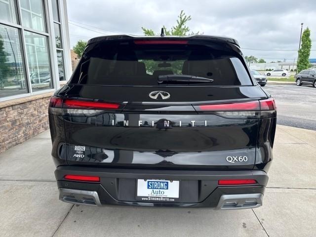 Infiniti QX60 LUXE AWD 2022