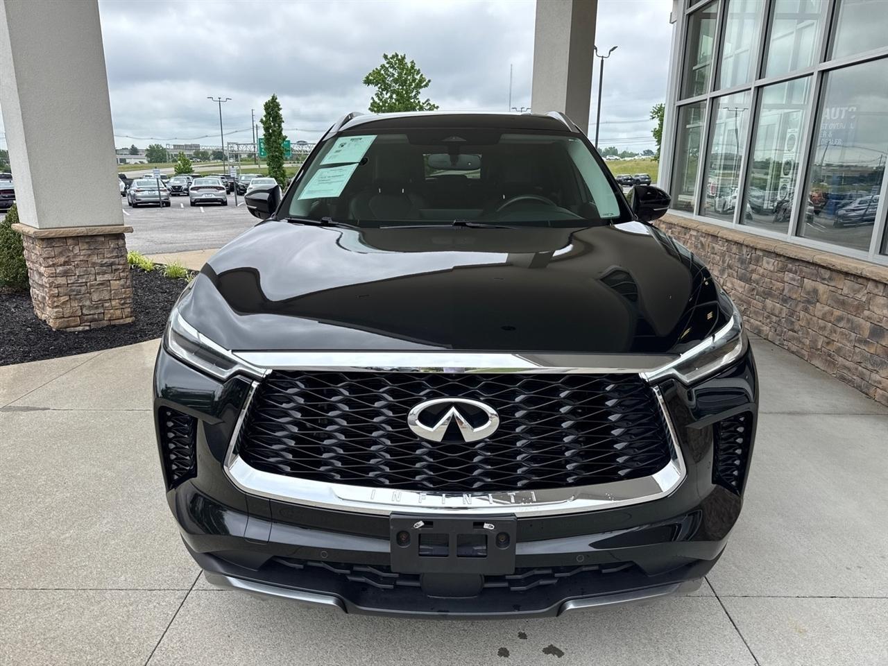Infiniti QX60 LUXE AWD 2022