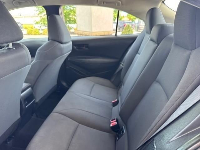 Toyota Corolla LE CVT (Natl) 2022