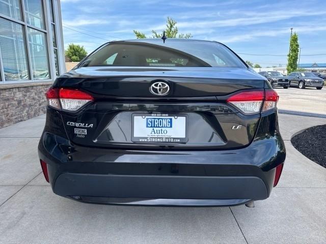 Toyota Corolla LE CVT (Natl) 2022