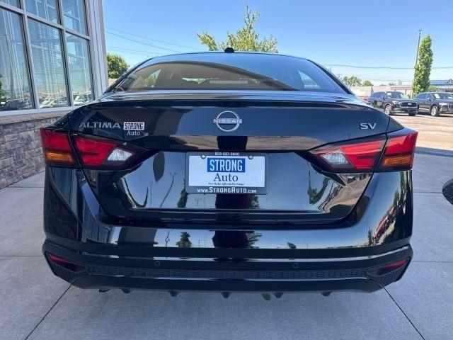 Nissan Altima 2.5 SV Sedan 2024