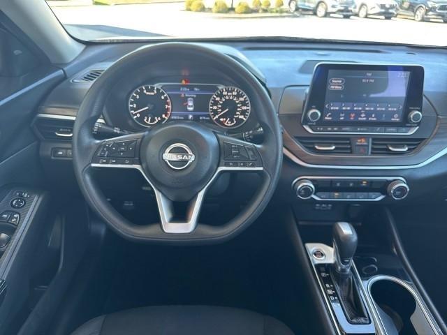 Nissan Altima 2.5 SV Sedan 2024