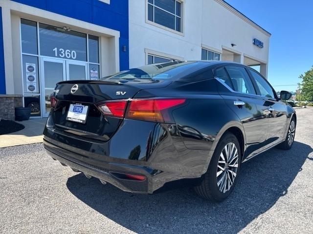 Nissan Altima 2.5 SV Sedan 2024