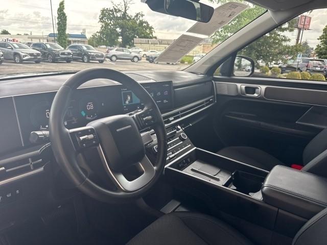 Hyundai Santa Fe SE FWD 2025