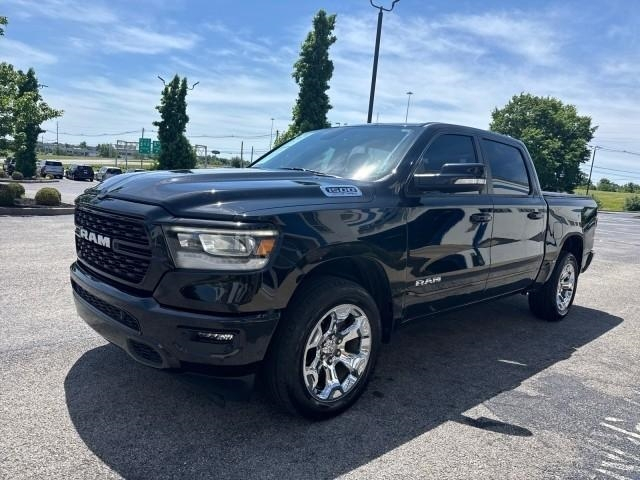 RAM 1500 Big Horn 4x4 Crew Cab 5'7" Box 2022