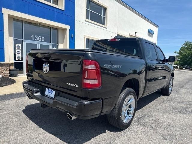 RAM 1500 Big Horn 4x4 Crew Cab 5'7" Box 2022