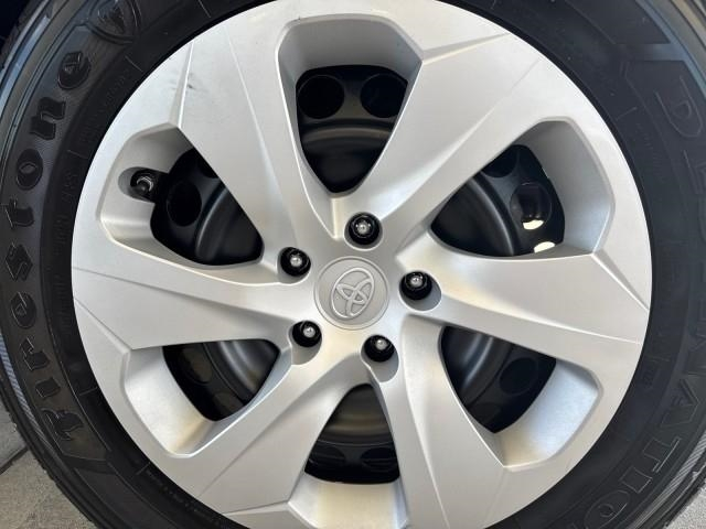 Toyota RAV4 LE AWD (Natl) 2023