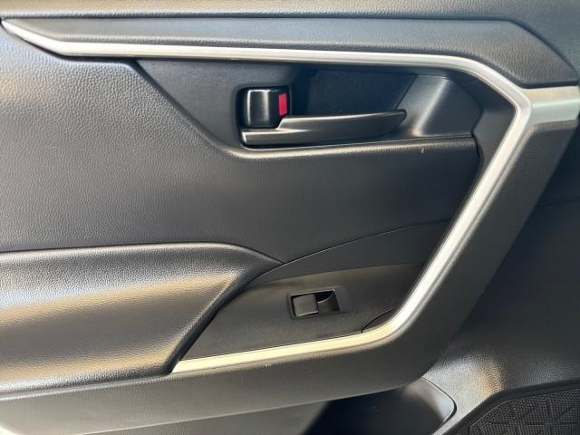 Toyota RAV4 LE AWD (Natl) 2023