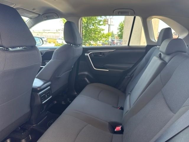 Toyota RAV4 LE AWD (Natl) 2023