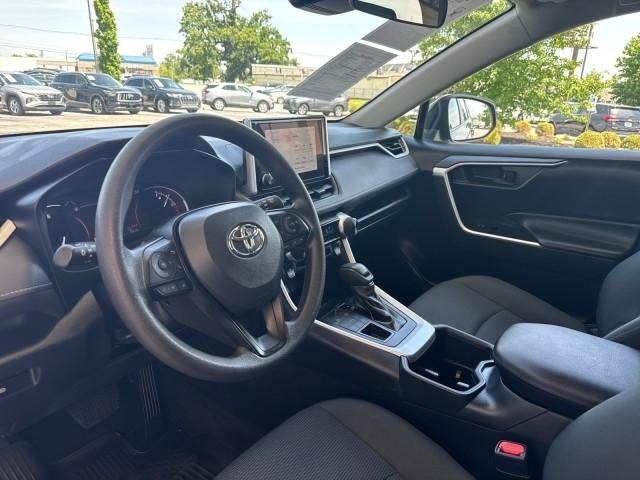 Toyota RAV4 LE AWD (Natl) 2023