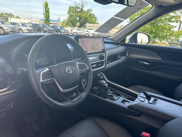 Toyota Grand Highlander Platinum AWD (Natl) 2024