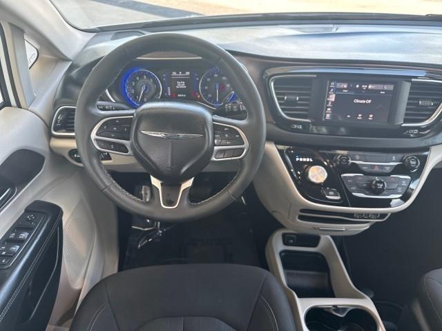 Chrysler Voyager LX FWD 2023