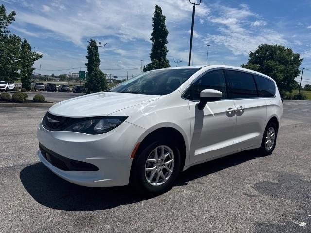 Chrysler Voyager LX FWD 2023