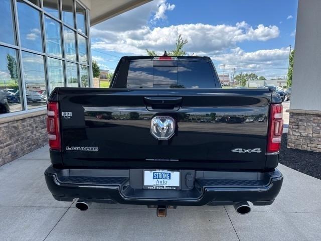 RAM 1500 Laramie 4x4 Crew Cab 5'7" Box 2022