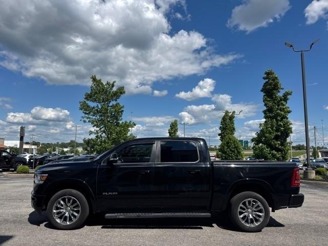 RAM 1500 Laramie 4x4 Crew Cab 5'7" Box 2022